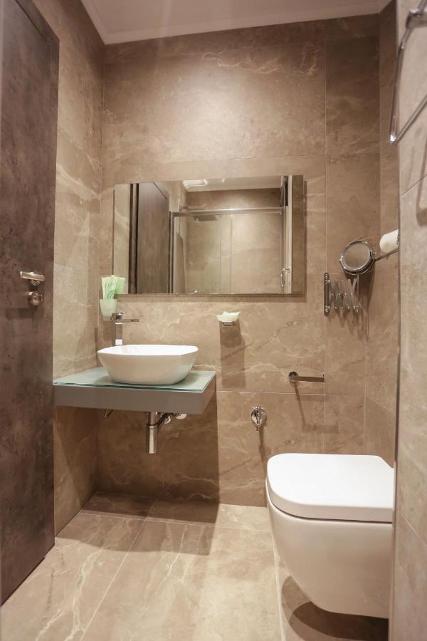 J'Me Boutique Hotel - Adults Only St. Julian's Exteriör bild